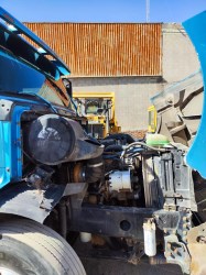 TRACTOCAMION- VOLVO- VNL64T-4244-10